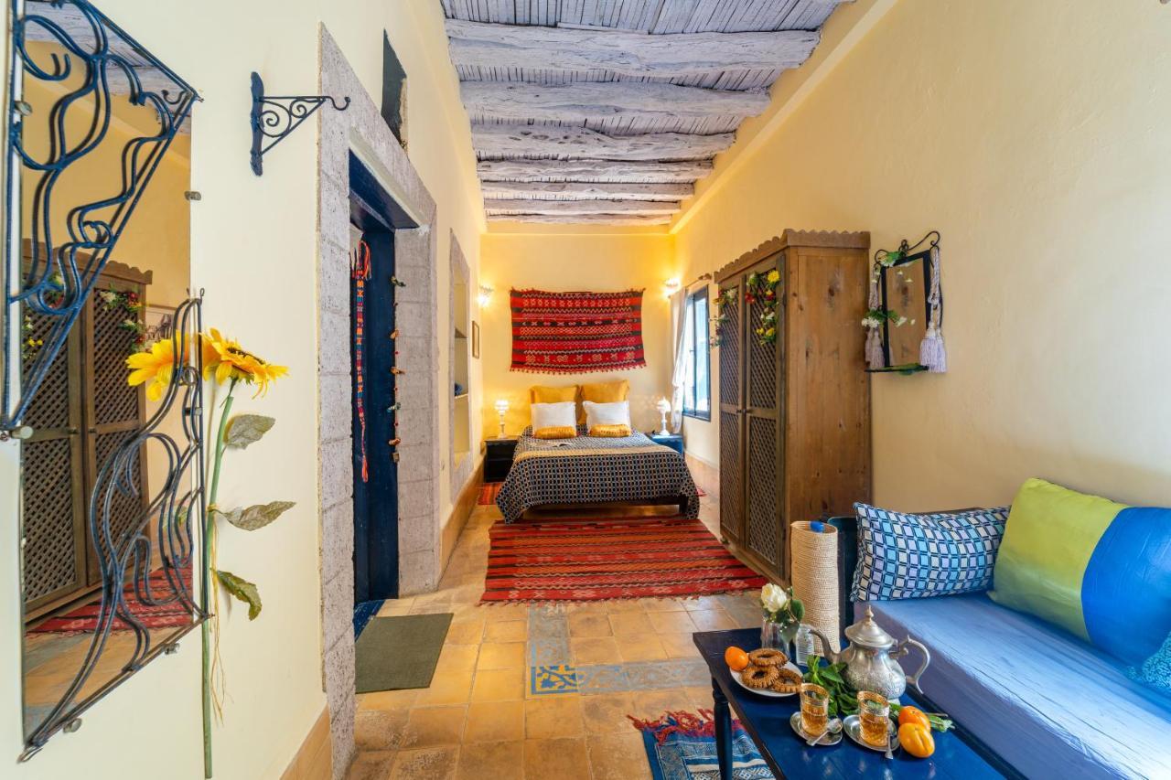אסאוירה Riad Lunetoile מראה חיצוני תמונה
